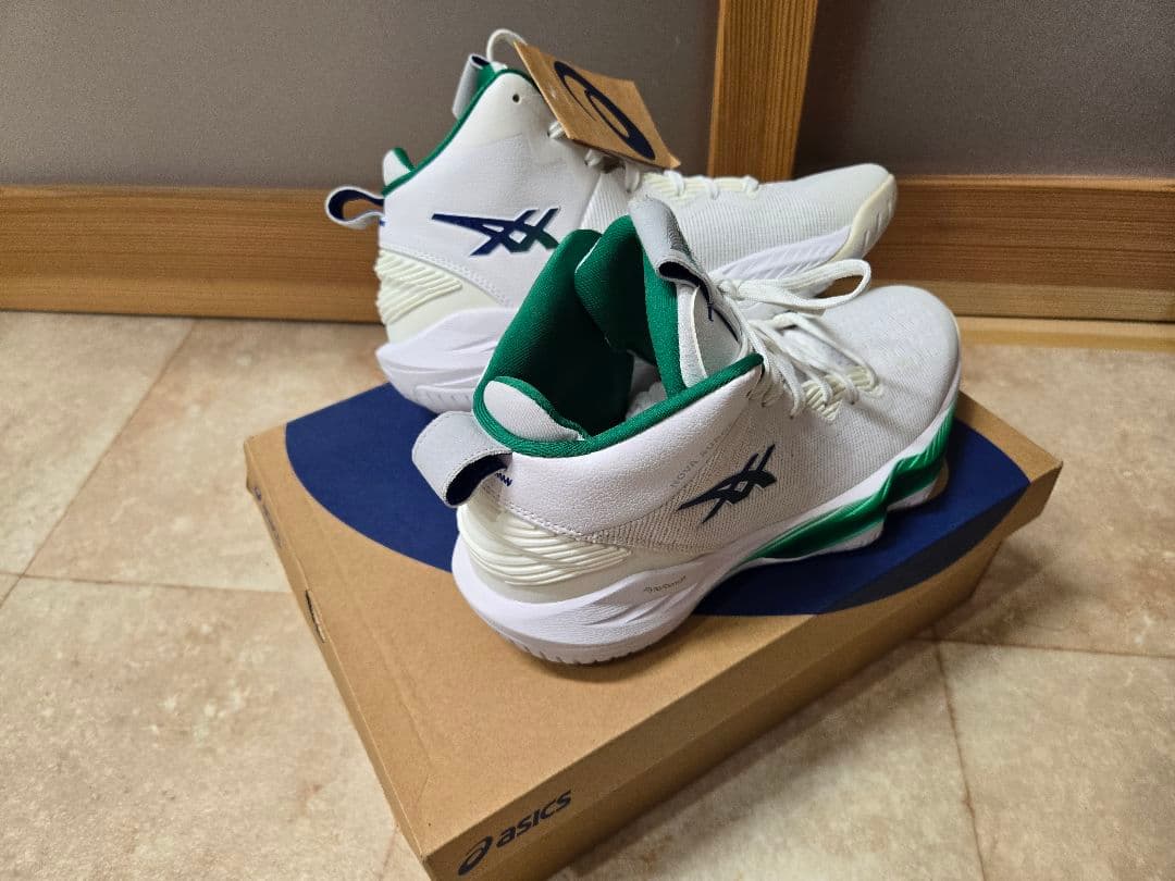 ASICS NOVA SURGE 2 26.0cm ホワイト/グリーン