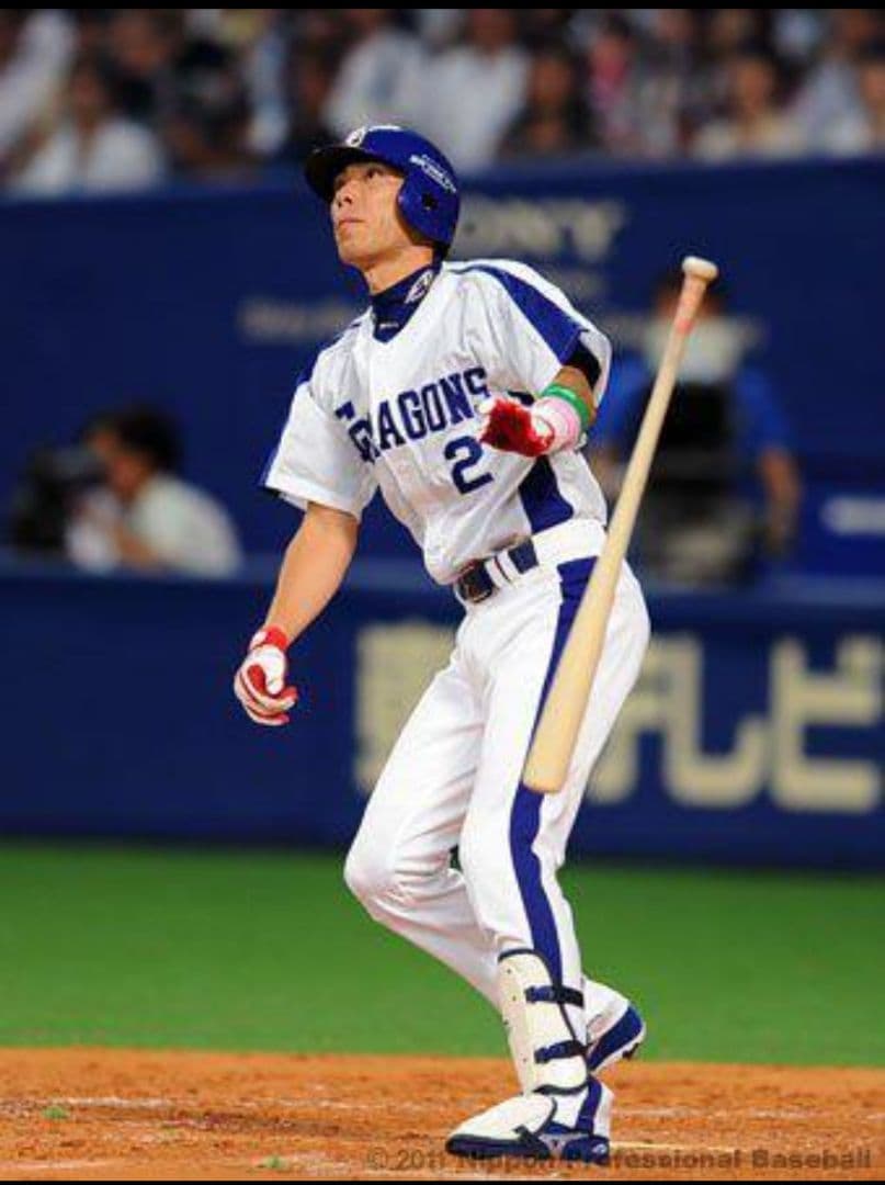 【美品】中日 ドラゴンズ ホーム ユニフォーム 荒木雅博 ミズノ製 XL