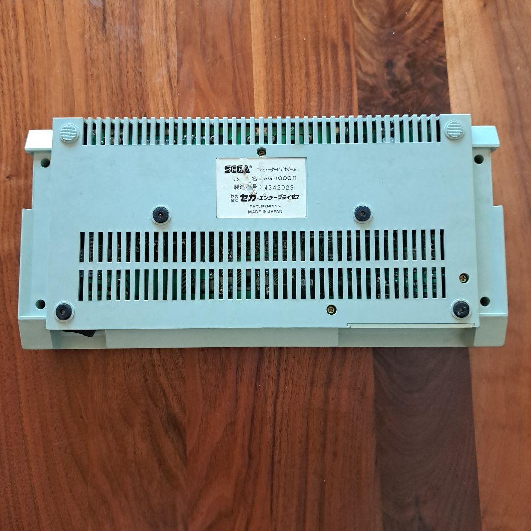SEGA SG-1000 II 本体コントローラーとソフト付き