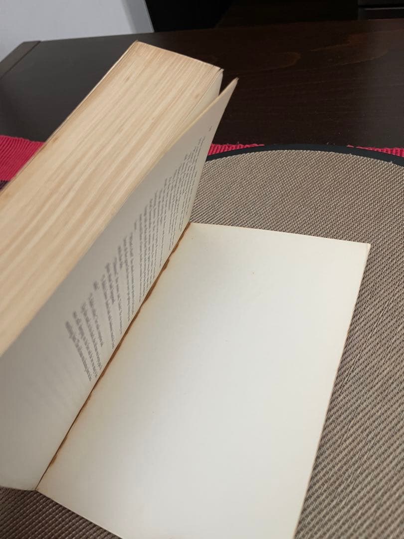 希少　Three Novels by Ernest Hemingway