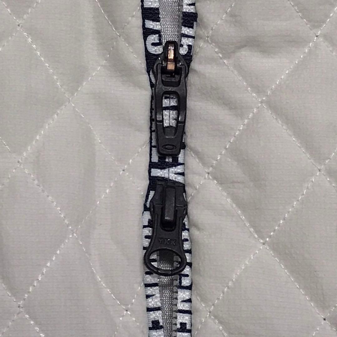 OAKLEY オークリー キルティングゴルフジャケット　刺繍ロゴ　ホワイト　XL