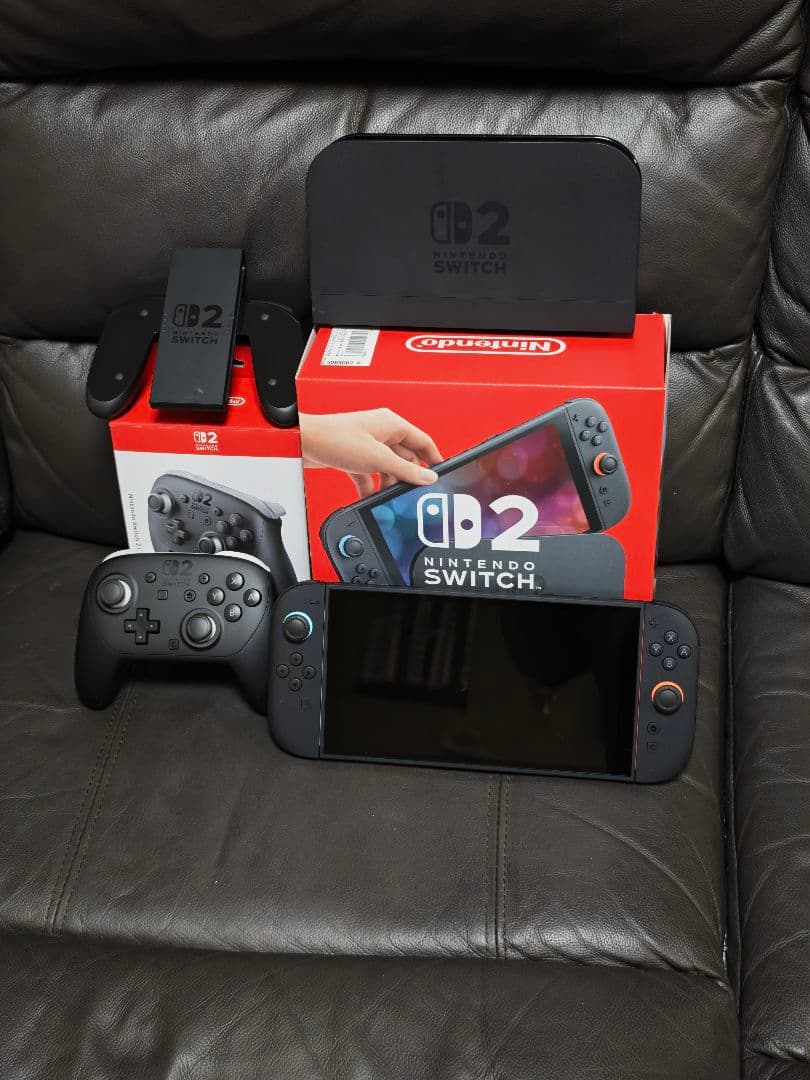 Nintendo Switch D2モデル 本体 + プロコン2