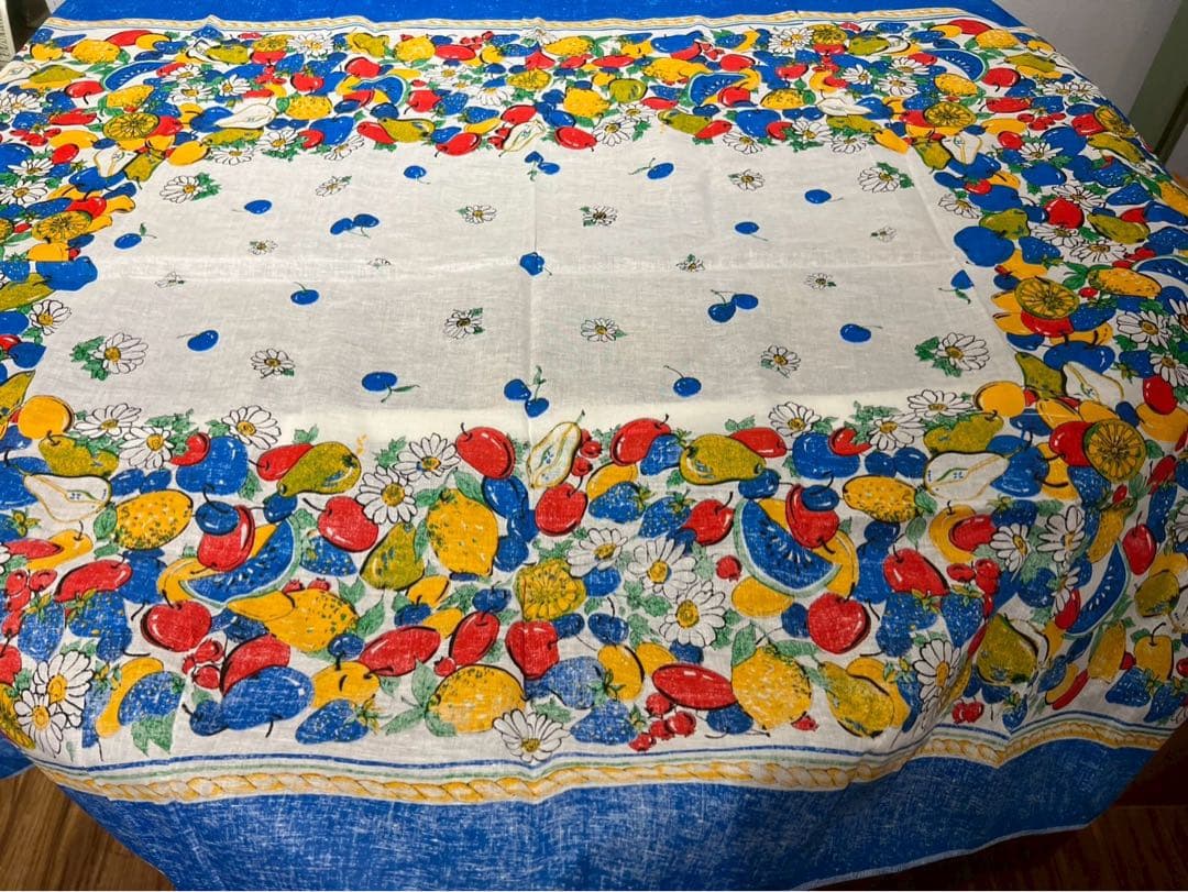 未使用 イタリア製 テーブルクロス 生地 インテリア レトロポップ フルーツ柄