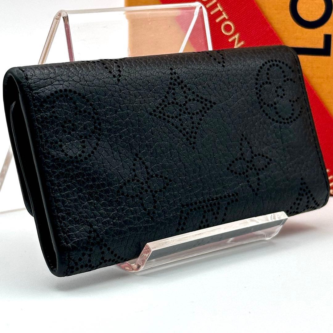 【極美品】ルイヴィトン マヒナ ミュルティクレ4 キーケース 4連 ブラック 黒