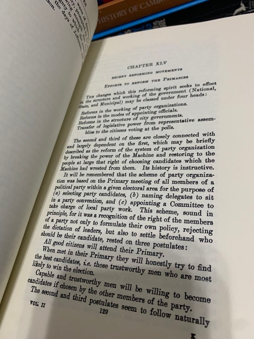 洋書 Modern Democracies Part Two