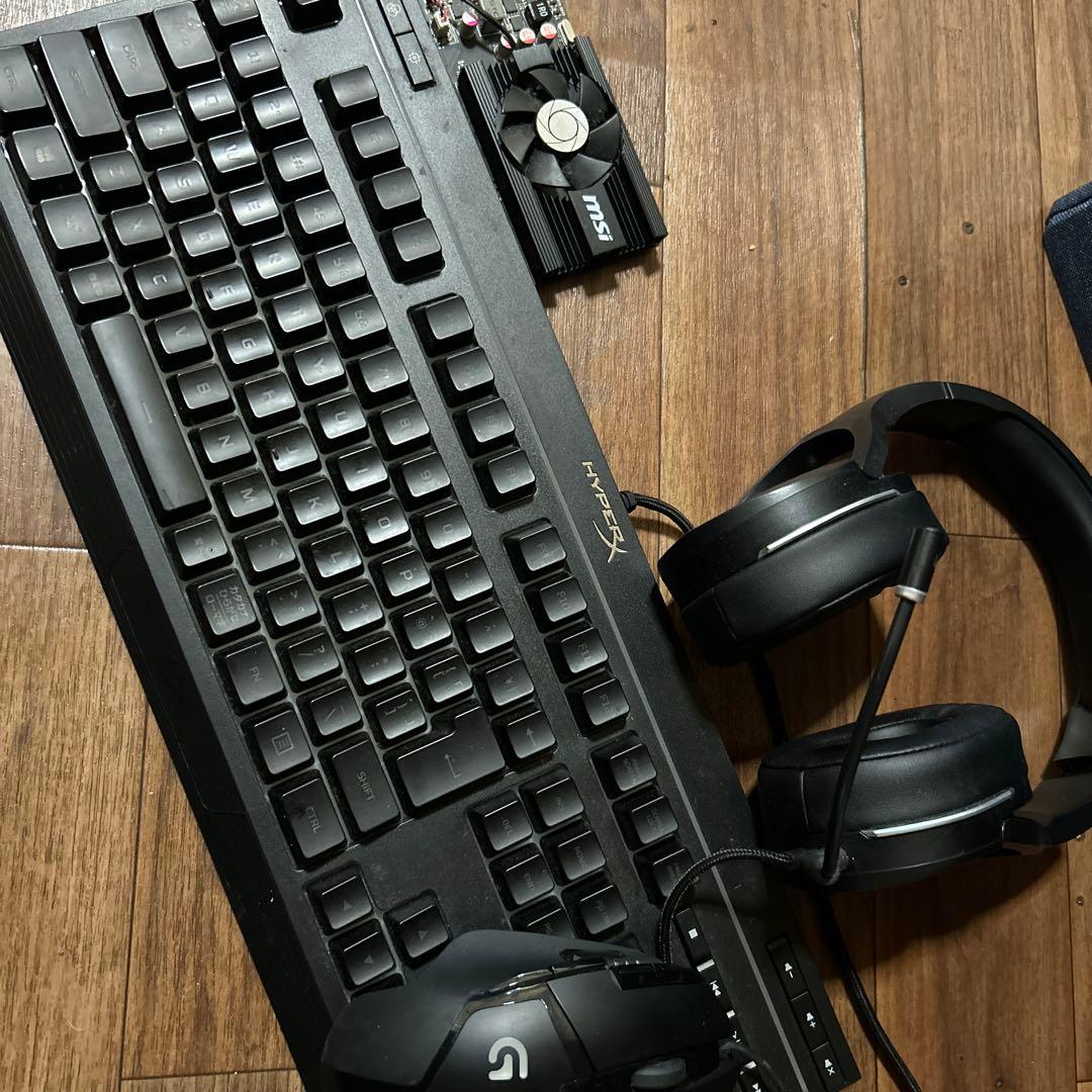GT1030.g-403.ゲーミングヘッドホン.ゲーミングキーボード