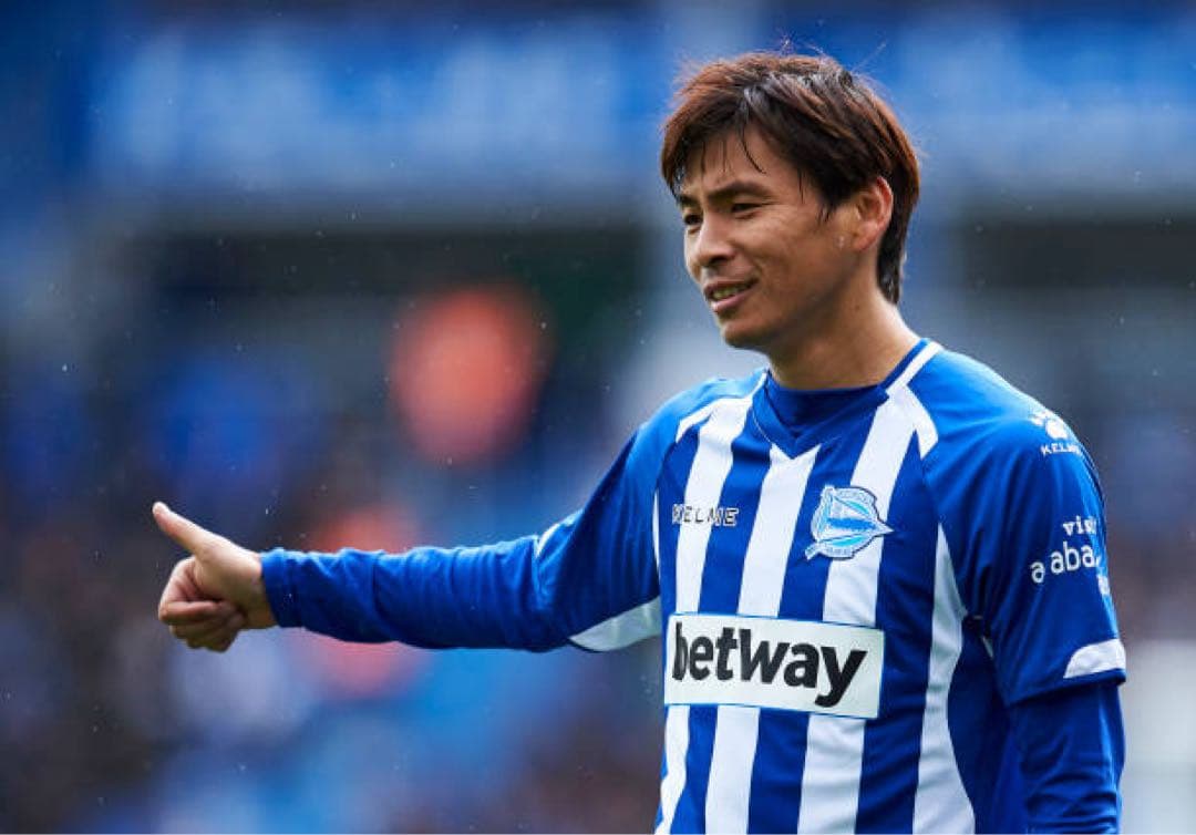 乾貴士　ユニフォーム　アラベス　ラリーガ　18/19（H）