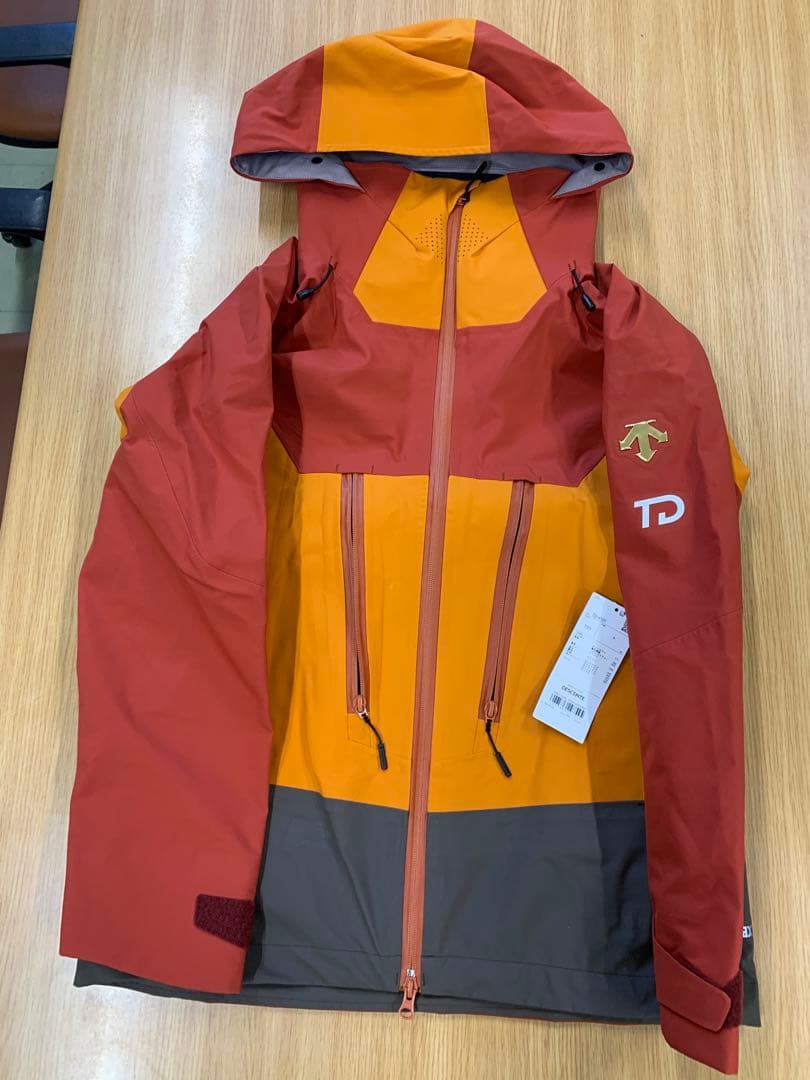 デサントスキーウエアー