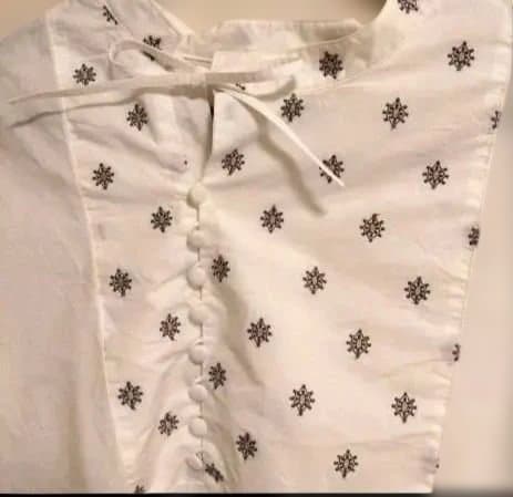 AKIKO　TOMORROW LAND 刺繍入りcotton長袖シャツ