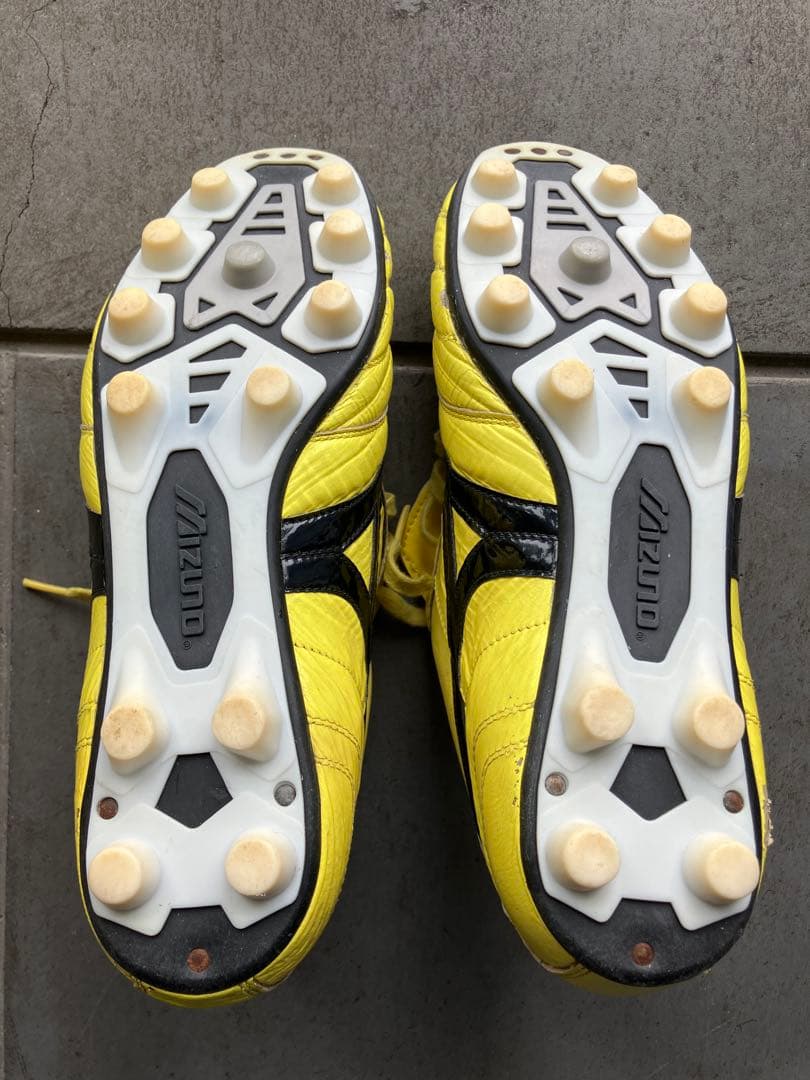 Mizuno モレリア2 30周年モデル イエロー