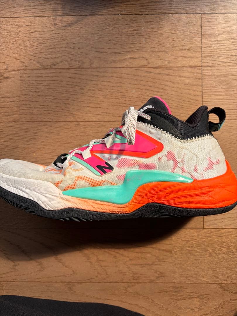 New Balance バスケットボールシューズ