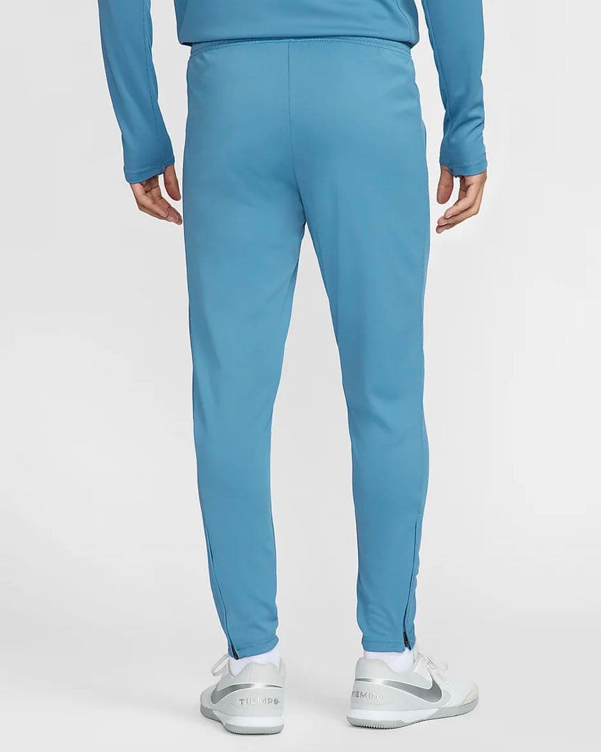 新品　ナイキ Dri-FIT アカデミー　上下セットアップ　M