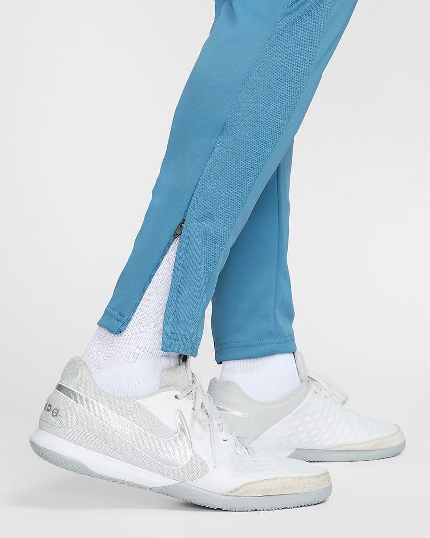 新品　ナイキ Dri-FIT アカデミー　上下セットアップ　M