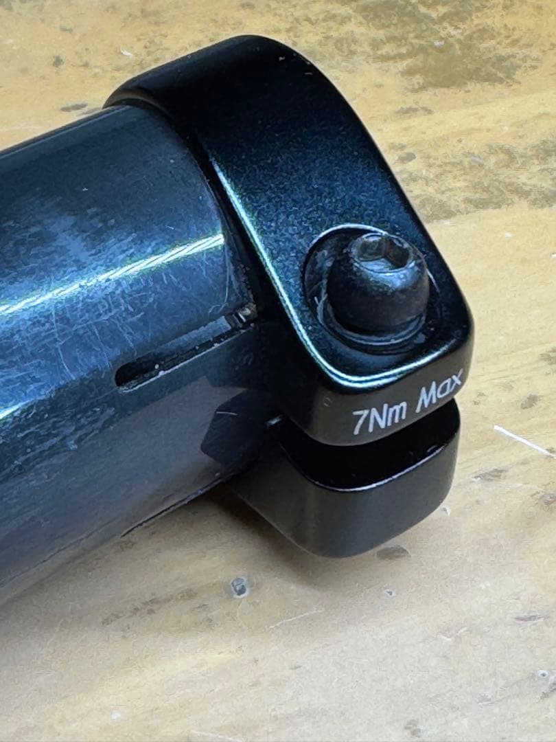 Bontrager カーボンシートマストキャップ