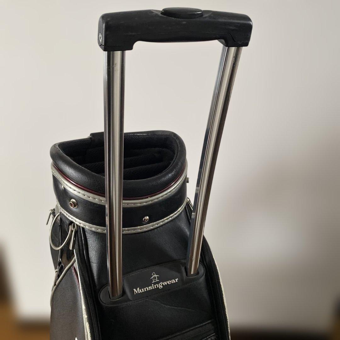Munsingwear キャディバッグ ブラック/ホワイト キャスター付き