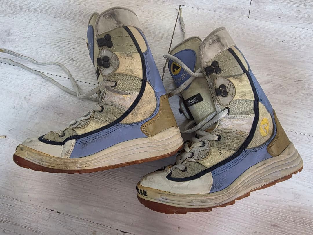 GNU NOW スノーボード 板148cm　ブーツ ビンディング　ケース　セット