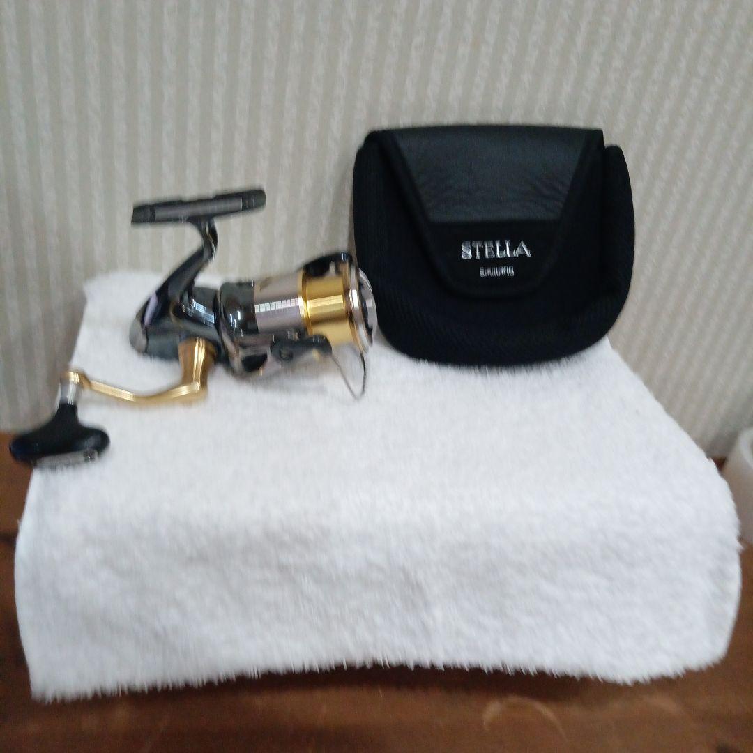 SHIMANO14ステラ ☆ 3000HG　専用ケース付