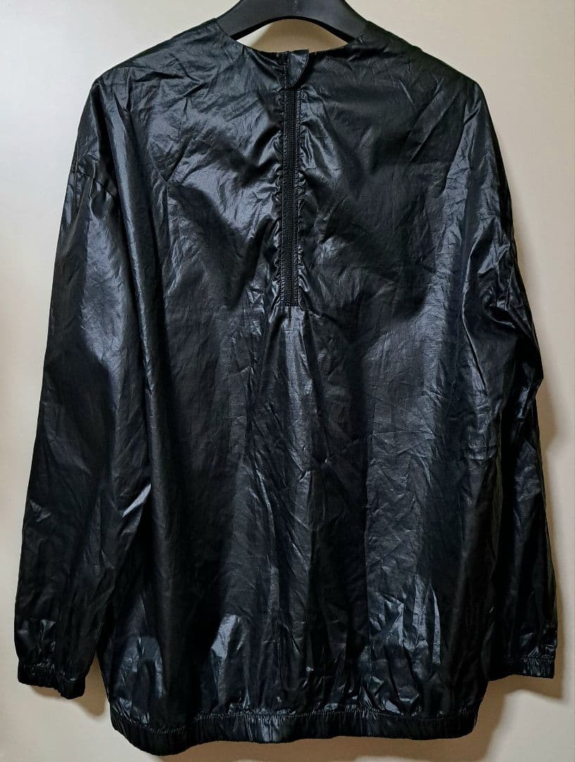 adidas HYKE アディダス　ハイク　黒　ナイロンプルオーバー