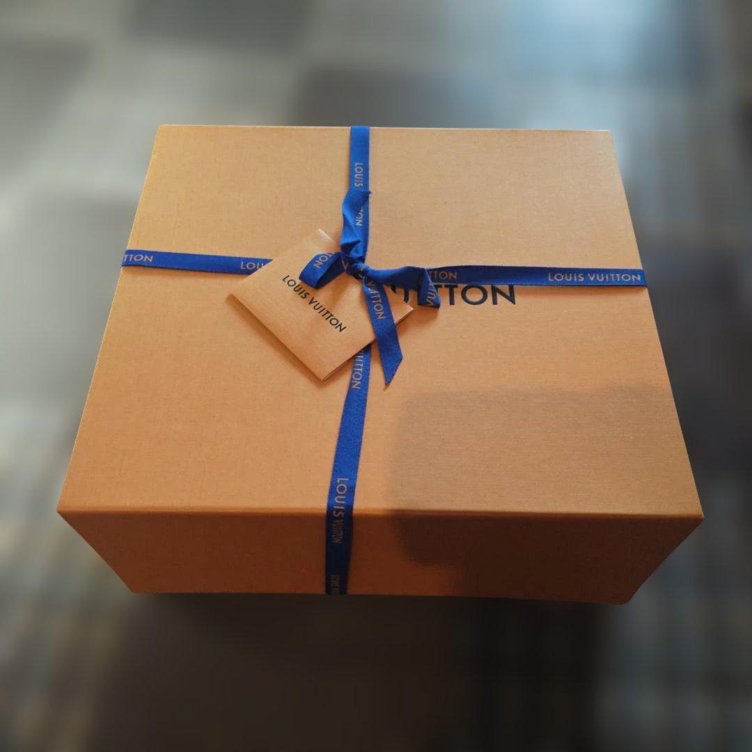 PRADA LOUIS VUITTON ギフトボックス 5箱 2袋