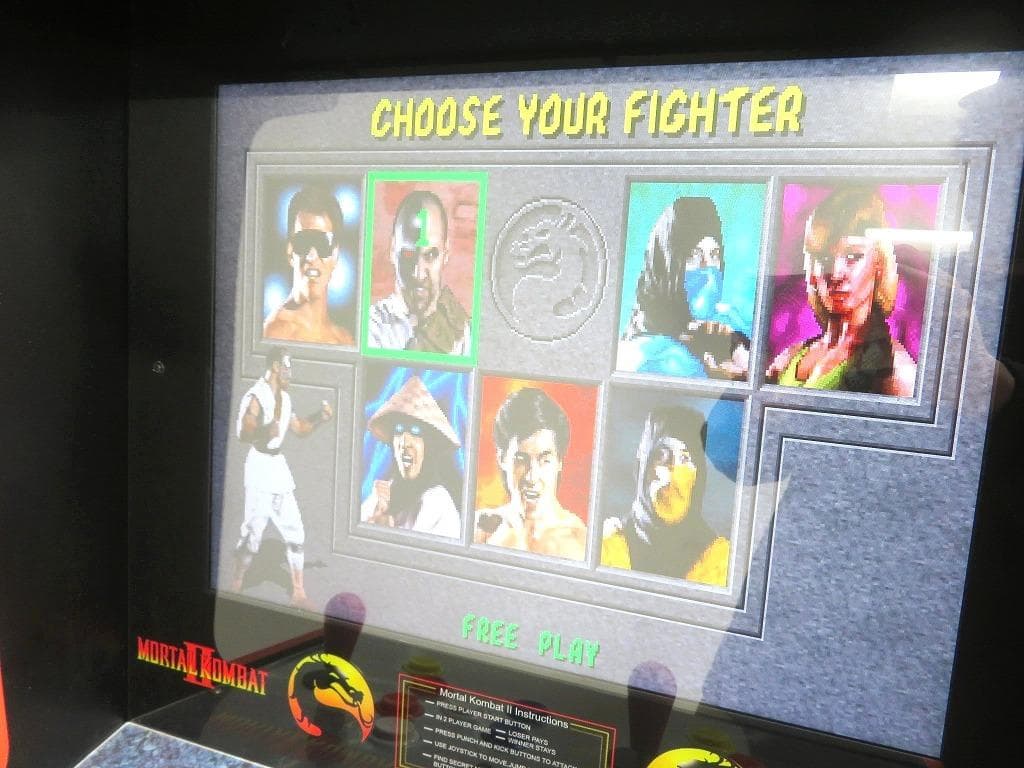 モータルコンバット2　アーケードゲーム　ゲーム機　筐体　ゲームセンター