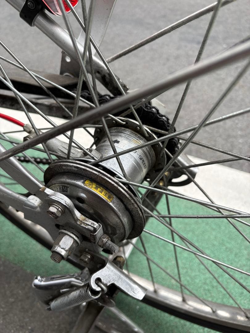 電動アシスト自転車 シルバー バスケット付き　パートナーDX 美品