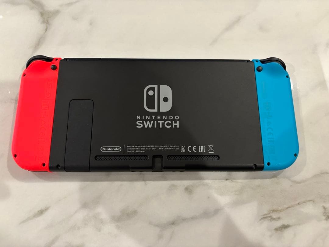 任天堂スイッチ本体　プロコン　スプラトゥーン2