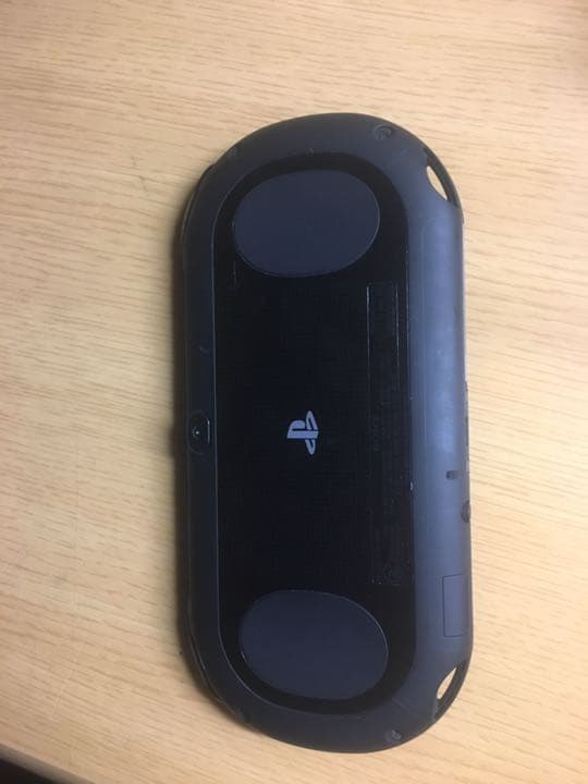 PlayStation®Vita（PCH-2000シリーズ） Wi-Fiモデル…