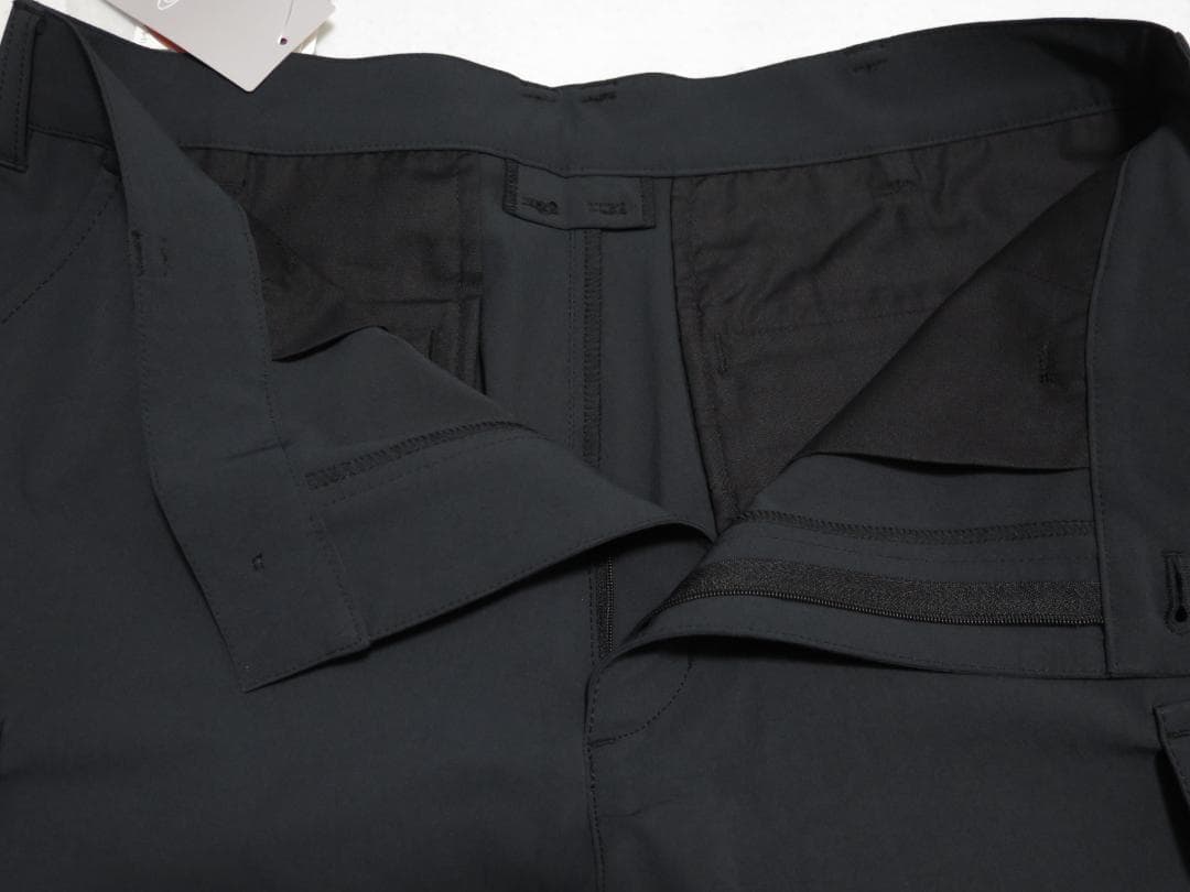 ⓂBEAMS GOLF（ビームス ゴルフ）ストレッチ カーゴショーツ BLACK