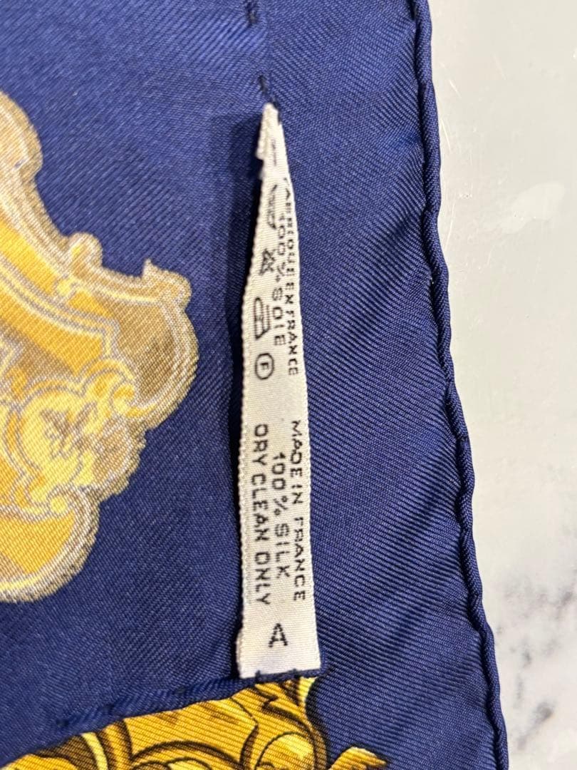 そー初心者　エルメス スカーフ カレ９０ LES CLES レ・クレ 鍵柄