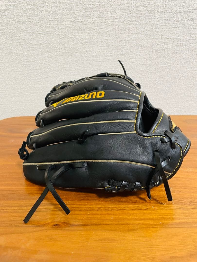 ✨美品✨ミズノ　MIZUNO 野球グローブ　黒　ブラック　即戦力