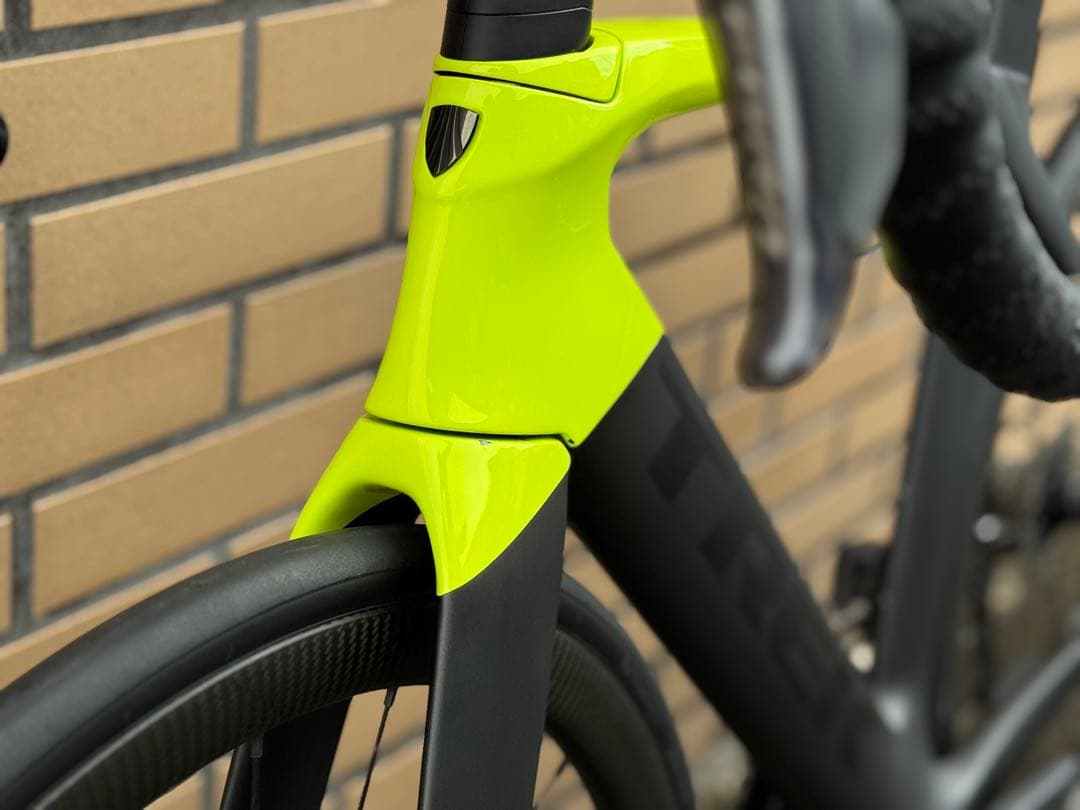 美品　TREKトレック MADONE マドン SL6 DISC Di2