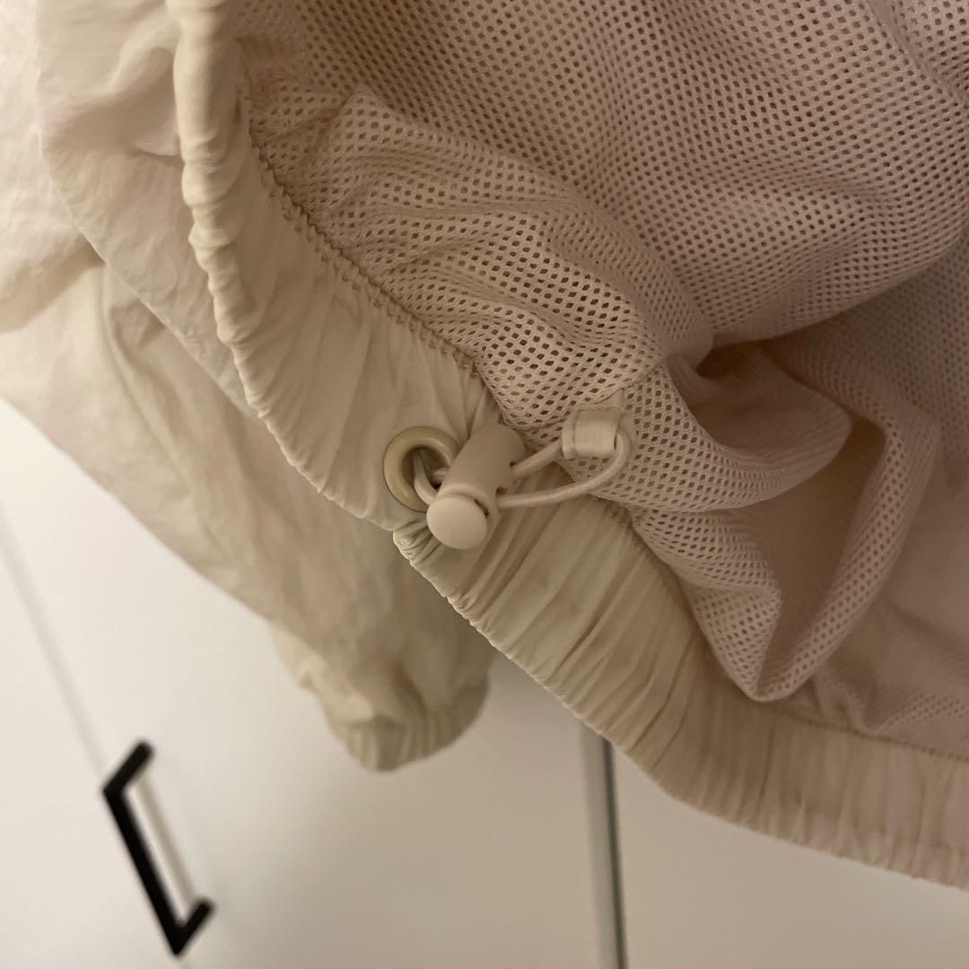 NIKE ナイキ ウィンドブレーカー　エッセンシャル ウーブン ジャケット