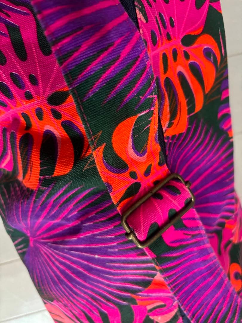 フラダンス　タヒチアン　モレ　グリーン　ケース付き