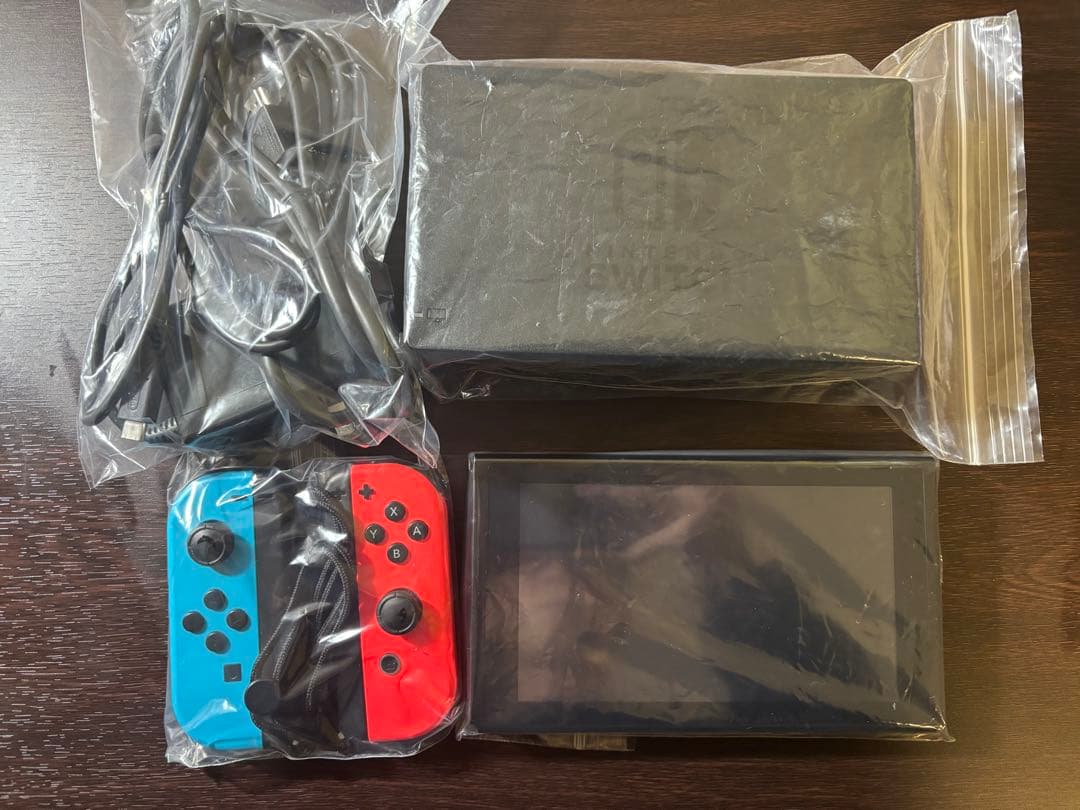 ニンテンドーSwitch 本体・周辺機器セット　SDカード128GB付属