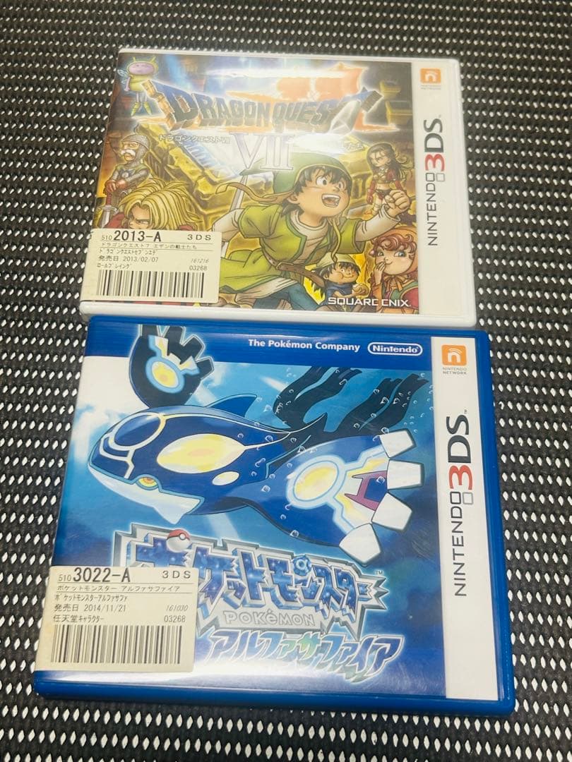 ニンテンドー3DS とカセット5個