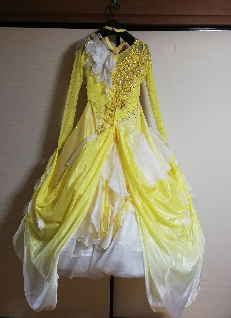 緊急値下げ！ イエロー　白　長袖　スタンダード 社交ダンス ドレス