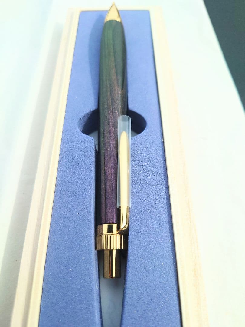 アポロ　木軸ペン工房金杢犀　杉　変わり漆　浮造り　シャープペンシル　0.5