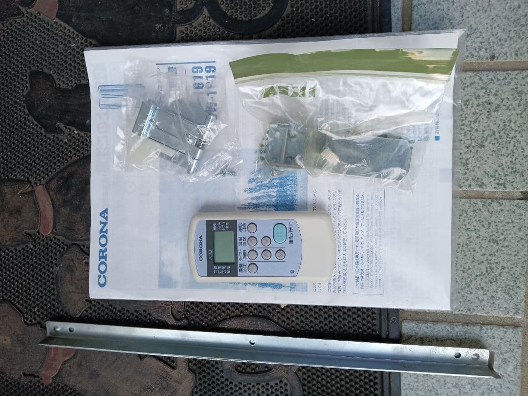 2019年製❗️コロナ窓用エアコン　CW-1619