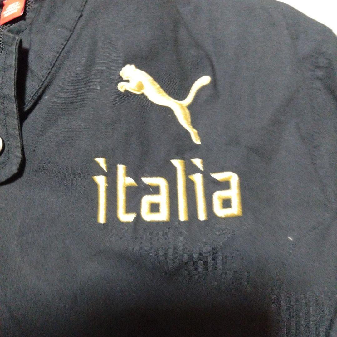 イタリア代表　(エンブレムの星が３つの時代物です)