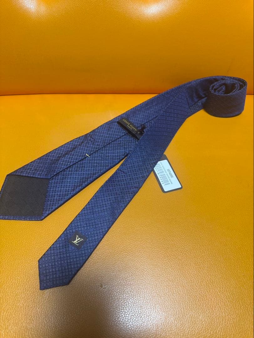 【新品】LOUIS VUITTON ネクタイ　チェック&シャドーモノグラム　青
