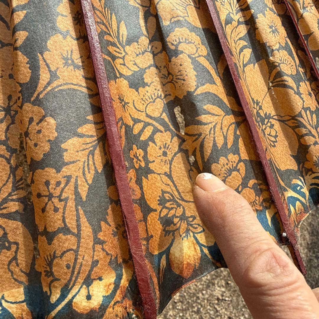 舞踊傘 金色と青色の花柄 90cm