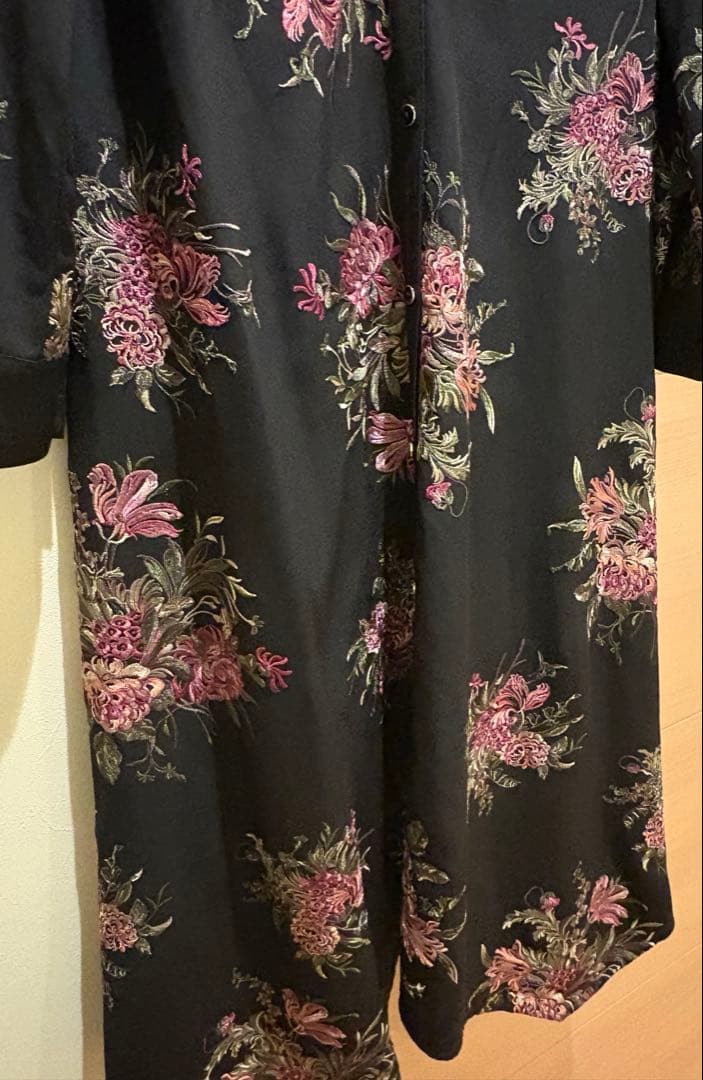 フラワー刺繍イレヘムワンピース／グレースコンチネンタル