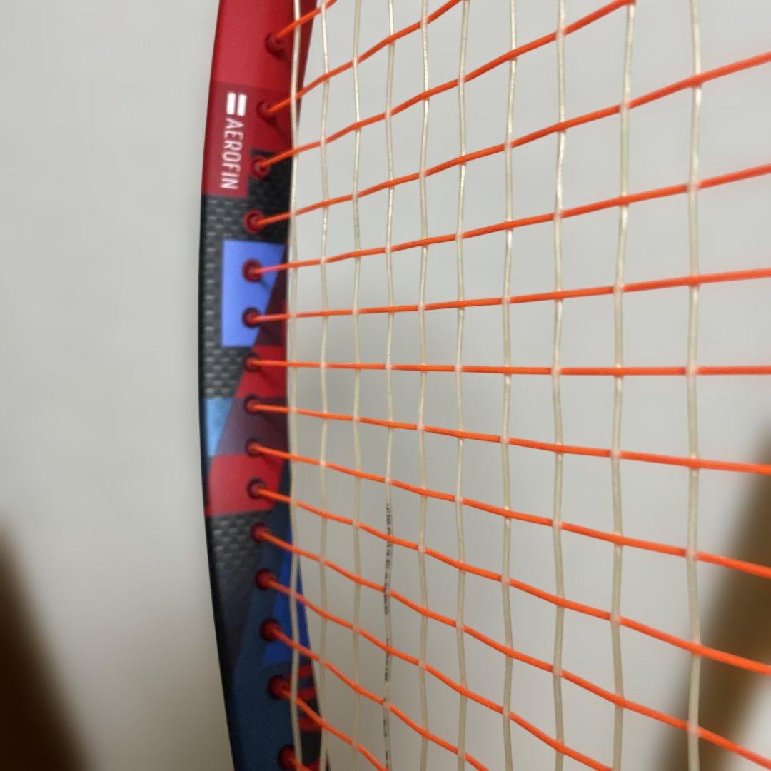 テニスラケット Vコア100