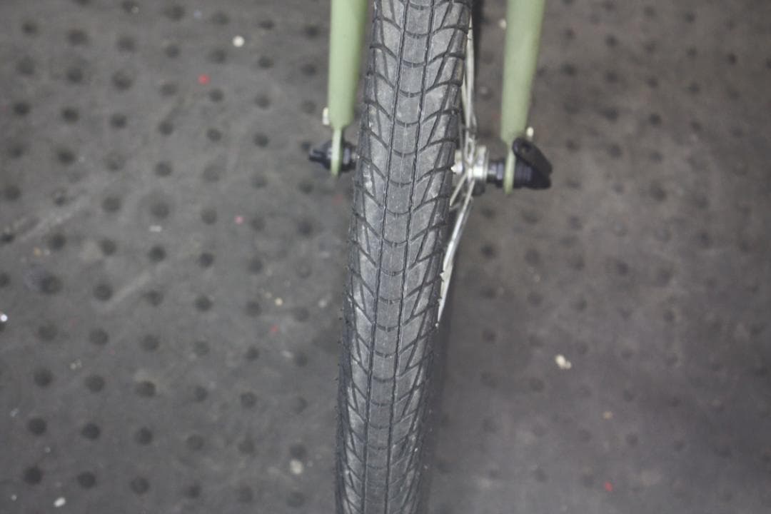 オリーブグリーン ミニベロ 自転車