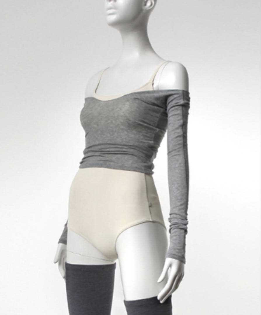 【新品未開封】LEVDANCE/レヴダンス オフショルダーニット　【ブラック 】