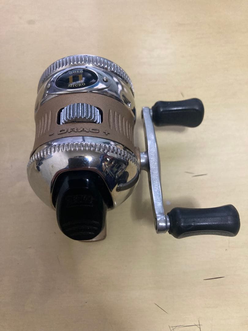 ゼブコ　11マイクロ　ゴールド　スピンキャスト ZEBCO