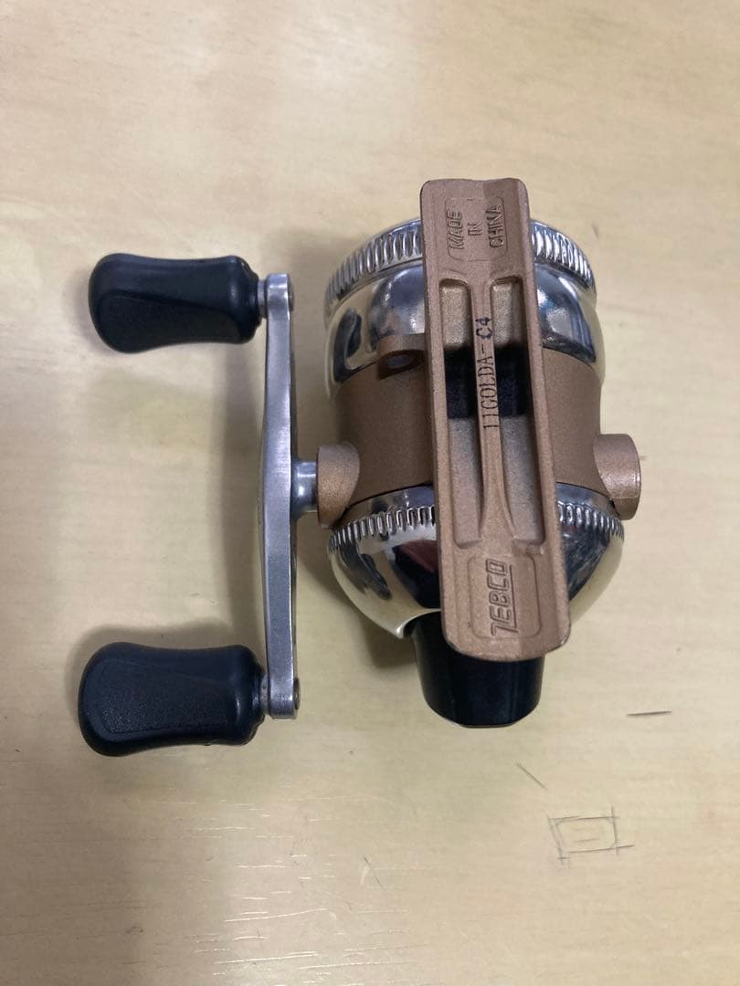 ゼブコ　11マイクロ　ゴールド　スピンキャスト ZEBCO