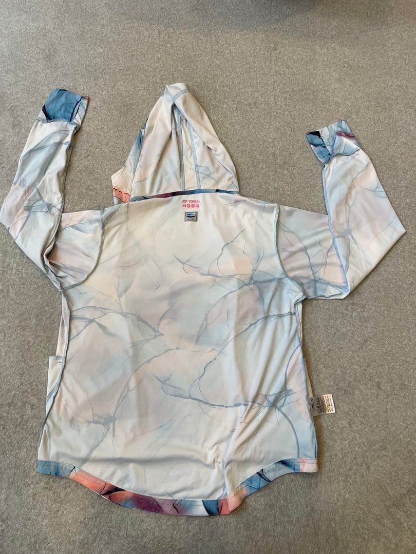 ヨネックス⭐︎Lサイズ⭐︎フード付きジャージ マルチカラー