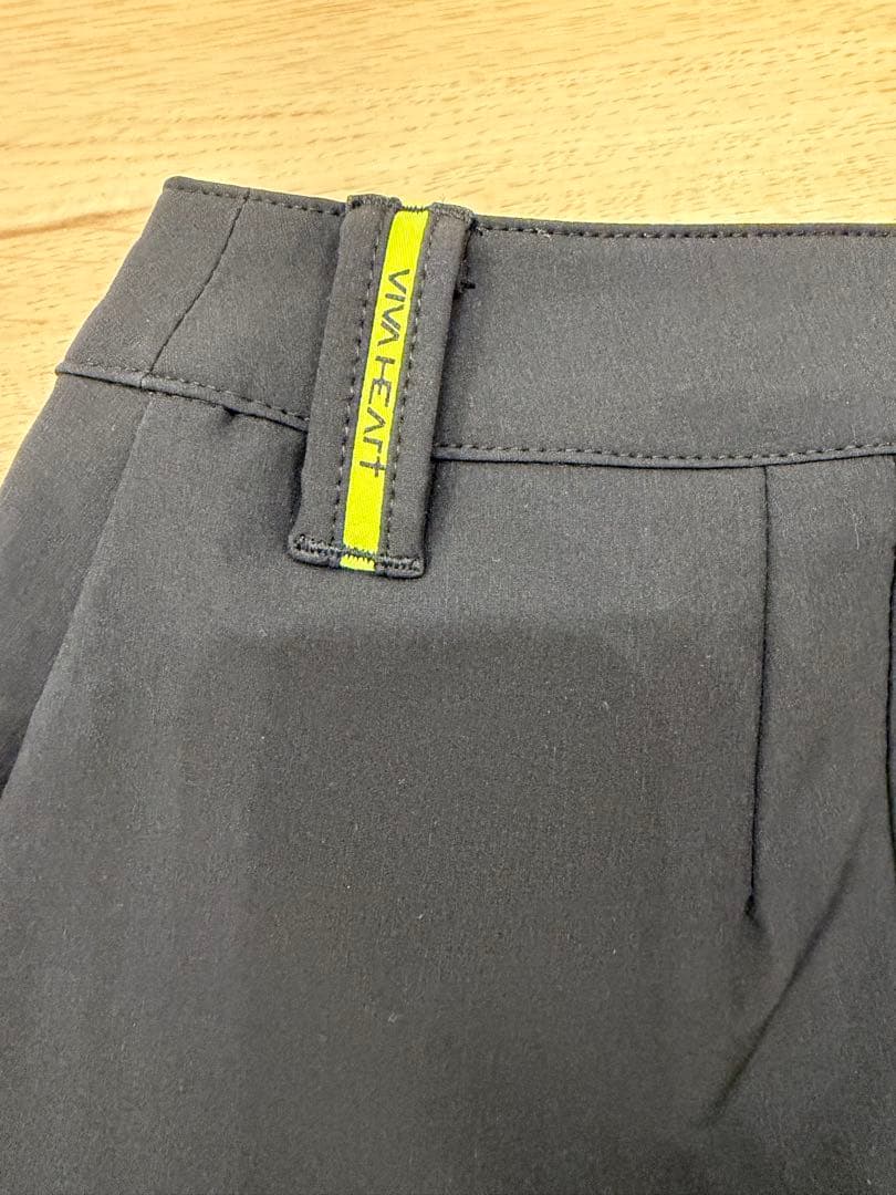 VIVA HEARTブラック プリーツスカー