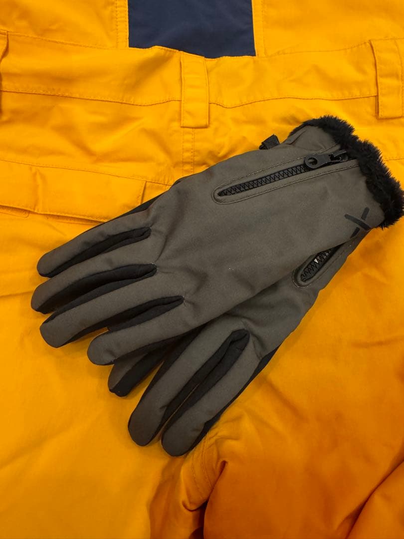 BURTON イエロー ビブパンツ　キッズ M 140cm